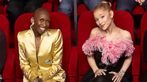 Ampas Cynthia Erivo and Ariana Grande in the form of 97 Oscors dinner