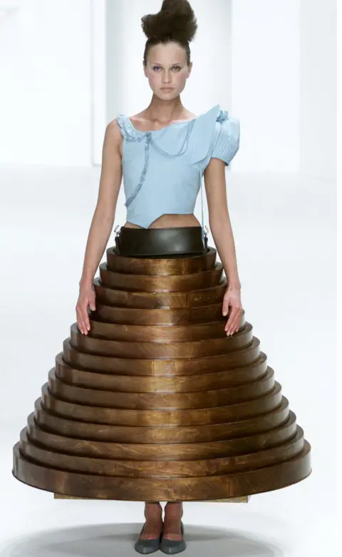 Reuters Coffee table dress