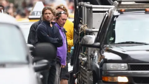 Jeff J Mitchell Brad Pitt shoots World war Z