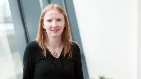 QUB Prof Máire O'Neill