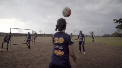 Claudia Jardim Rio Preto Esporte Club members training