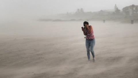 Climate Change: Bigger Hurricanes Are Now More Damaging - BBC News