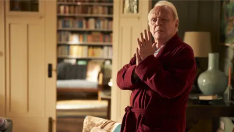 SEAN GLEASON Sir Anthony Hopkins in The Father