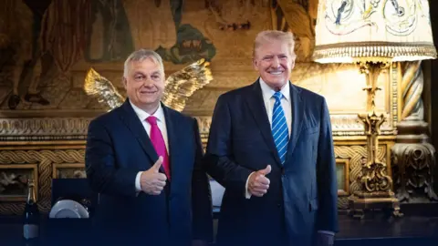 @PM_ViktorOrban ویکتور اوربان با دونالد ترامپ در Mar-a-Lago