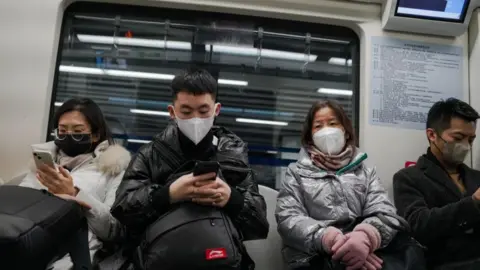 EPA beijingers on train, 05/12