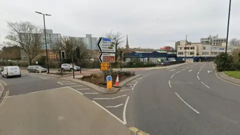 Google Maps Bath Bridge Roundabout