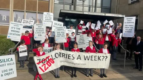 Alison Wither Barford pupils protesting against the quarry plans