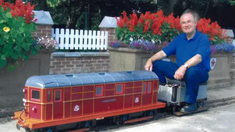 The Estate of Kenneth Abbott Mike Abbott