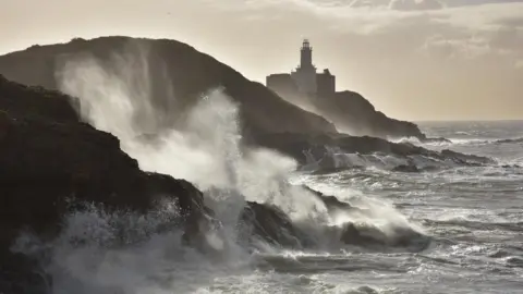 BBC Weather Watchers | Tony Waves crash on to the rocks at Mumbles Head on the coast