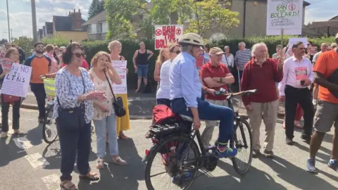 BBC protesters in Cowley