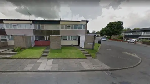 Google Saxelby Close, Druids Heath, Birmingham