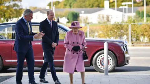 PA Media The Queen with the Duke of Cambridge and chief executive Gary Aitkenhead