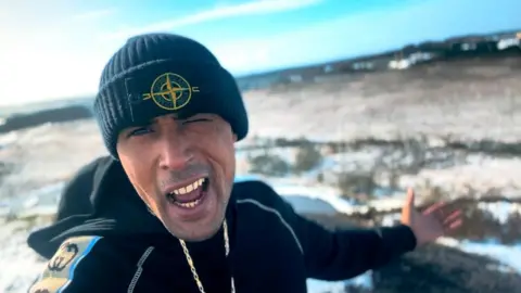 @wylessman Ashley Warren