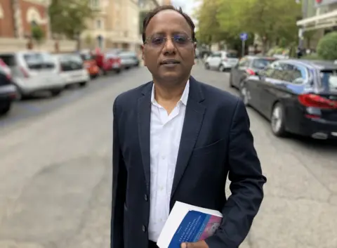 Dr. Deepak Gupta