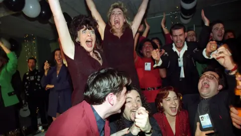 PA Archive/Alamy Niamh Kavanagh