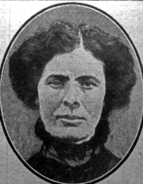 Anne Fletcher Lois