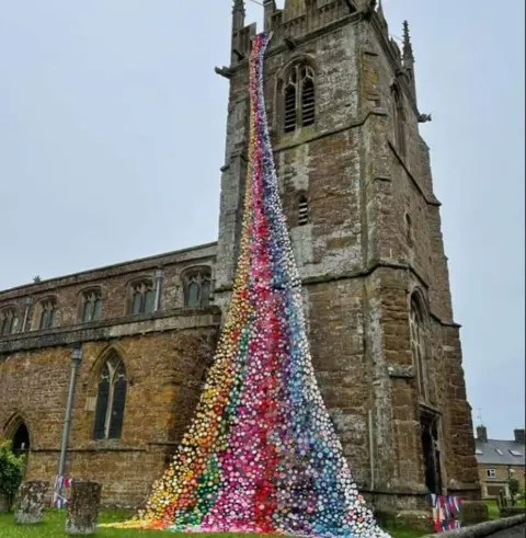 Joanne Watts Middleton Cheney church flower cascade