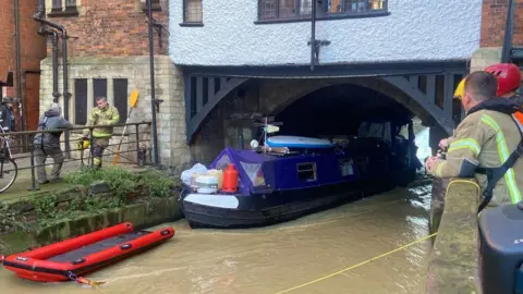 BBC/Harry Parkhill Stuck boat