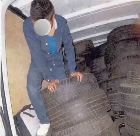 Home Office Vietnamese migrants hidden in van-load of tyres