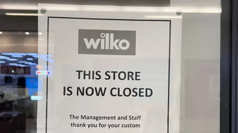 wilko closing sign