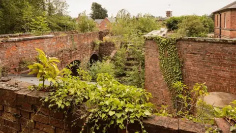 Historic England Old walls at barracks