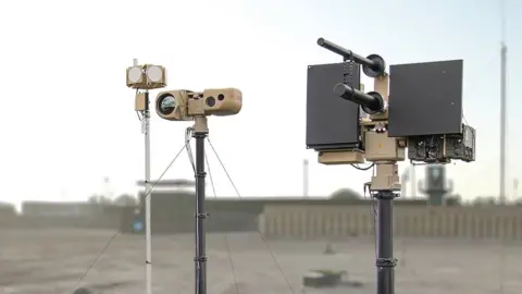 Leonardo Falcon shield