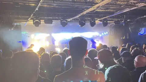 @mintysgigguide The lucky fans able to get tickets were over the moon to be there