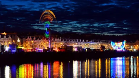 Stuart Williams IOM funfair