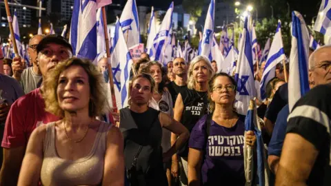 Getty Images Anti-Netanyahu protesters