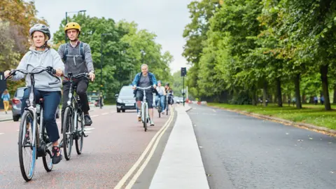 Tomorrow s Cities Will the bike become an urban must have