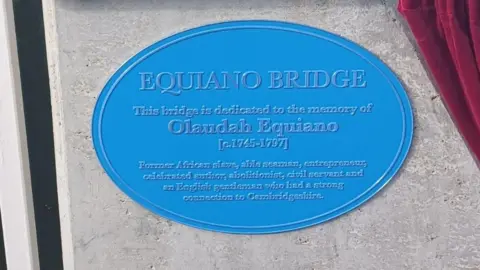 Cambs County Council New plaque on bridge in Cambridge