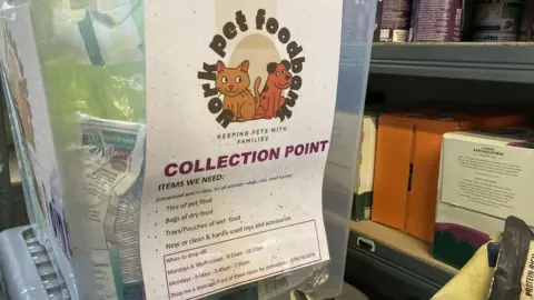 BBC Notice in pet foodbank