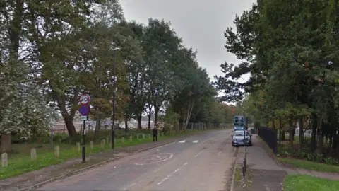 Google Maps Prior Deram Walk, Canley, Coventry