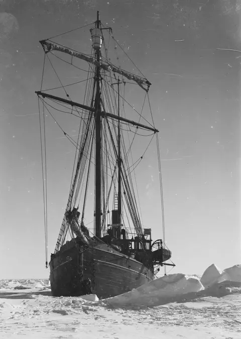 NSW State Library Quest ship