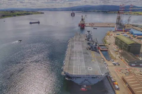 Black Isle Images Queen Elizabeth carrier