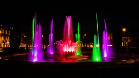 ZOE COOPER fountains