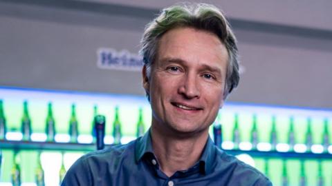 Heineken's Leadership Shakeup Amid Declining Beer Sales