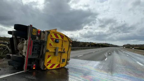 M3 closed between M25 and Bagshot after road sweeper crash