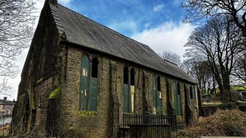 Oldham chapel 