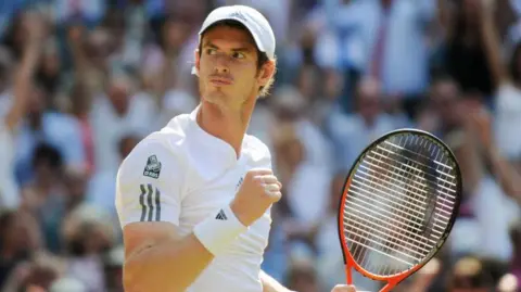 Andy Murray defeats Novak Djokovic to win his 1st Wimbledon Final 7th July 2013.
