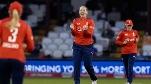 Sophie Ecclestone celebrating a wicket