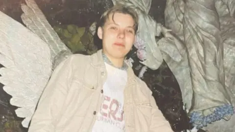 Derbyshire Police A photograph of Izabela Helena Zablocka wearing a white denim over shirt
