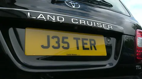 Car number plate J35 TER that once belongs to the comedian Jethro