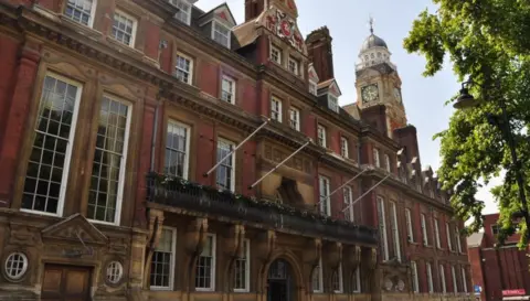 The front of Leicester Town Hall
