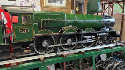 Wythall Miniature Railway The green model of 6011 King James train