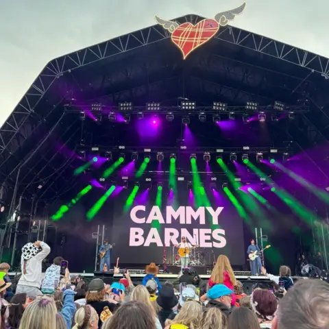 Cammy Barnes playing the Hot House stage