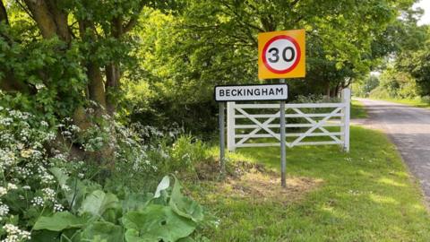 Beckingham road signage