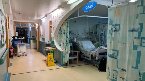 An empty bay area in a hospital ward