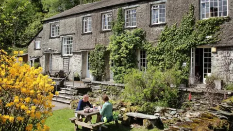 PETER SAVIN Elterwater hostel