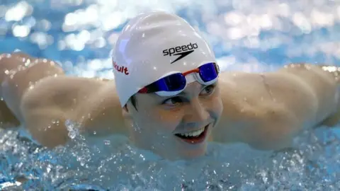 Clive Rose British Swimming Championships: Ross Murdoch wins duel with Adam Peaty